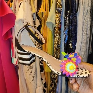 Betsy Johnson chunky heel